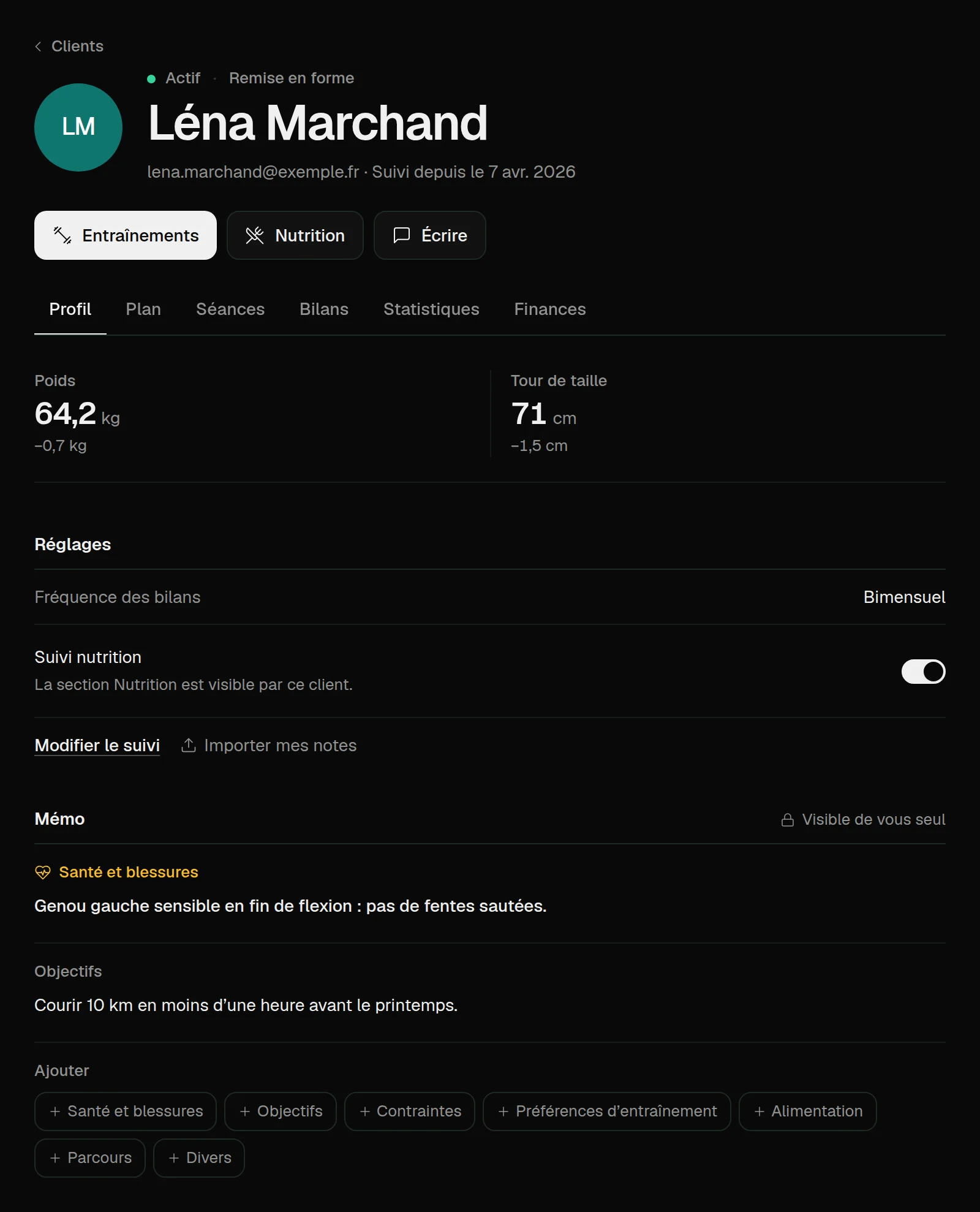 La fiche d’une cliente : programme, nutrition, messagerie, mesures et mémo du coach